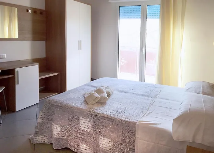 Arno Hotel