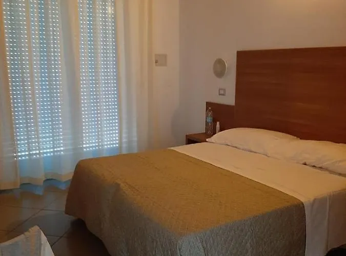 Hotel Arno 2*