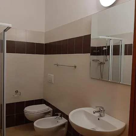 Hotel Arno 2*